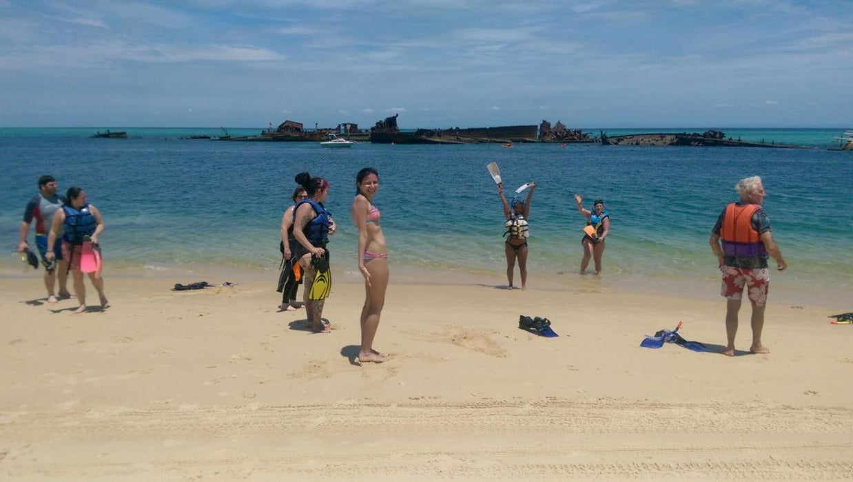 1 Day Moreton Island Snorkel Kayak & Sandboard Adventure Tour - We Wander