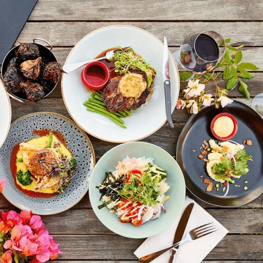 A Grand Clifftop Dining Signature At Amanda's On The Edge - We Wander