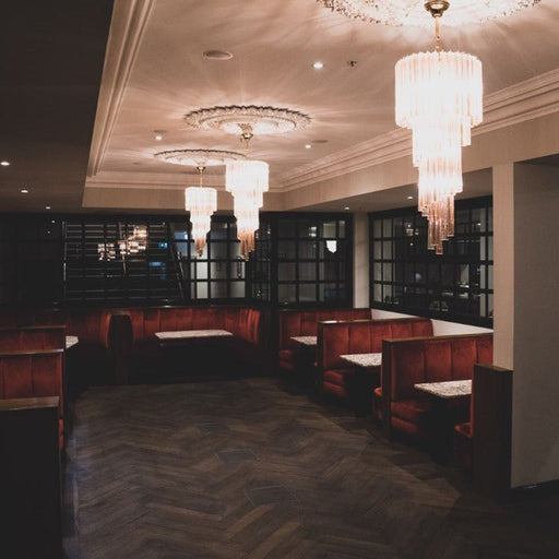 Cocktails & Wine At The Gatsby Lounge - We Wander