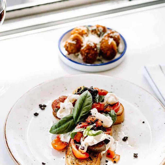 Experience Dinner At Il Molo Italian Kitchen & Bar - We Wander