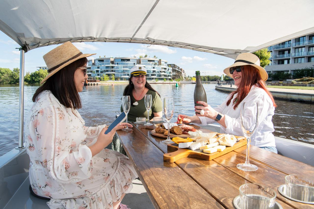 Goboat Canberra - 3 Hour Electric Picnic Boat Hire (Up To 8 People) - We Wander