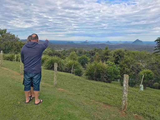 Maleny And Montville Tour With Artisan Village, Chocolate And Wine Tasting - We Wander