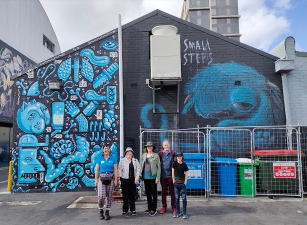 Perth Small Bar & Street Art Tour: Hidden Secrets, Laneways And Good Times - We Wander