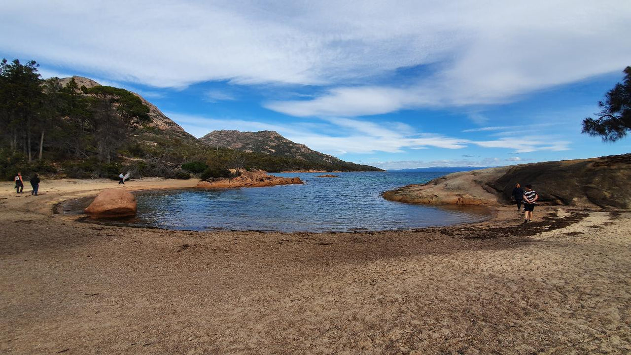 Wineglass Bay & Freycinet Peninsula Day Tour - We Wander