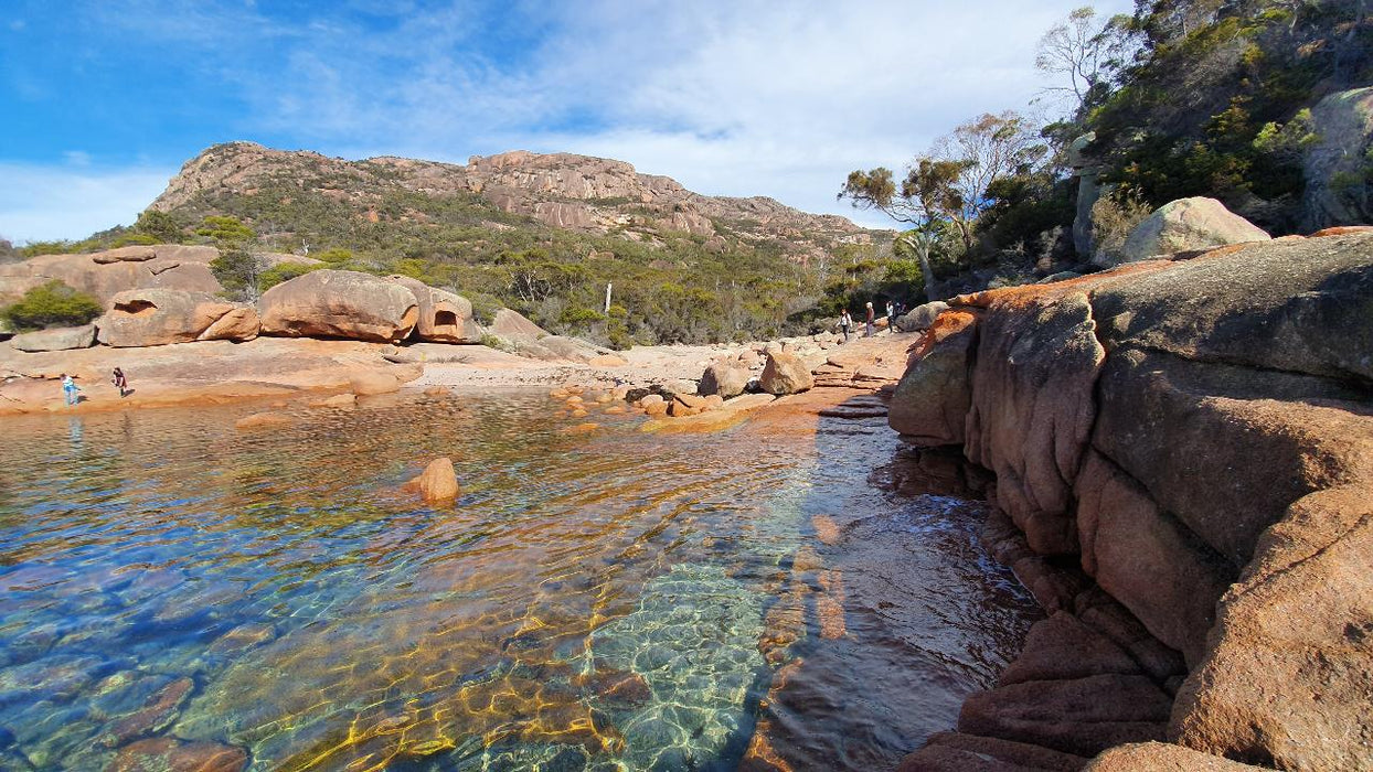 Wineglass Bay & Freycinet Peninsula Day Tour - We Wander